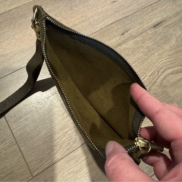 WP Standard The Leather Wristlet Olive Wallet Bag - Picture 3 of 7